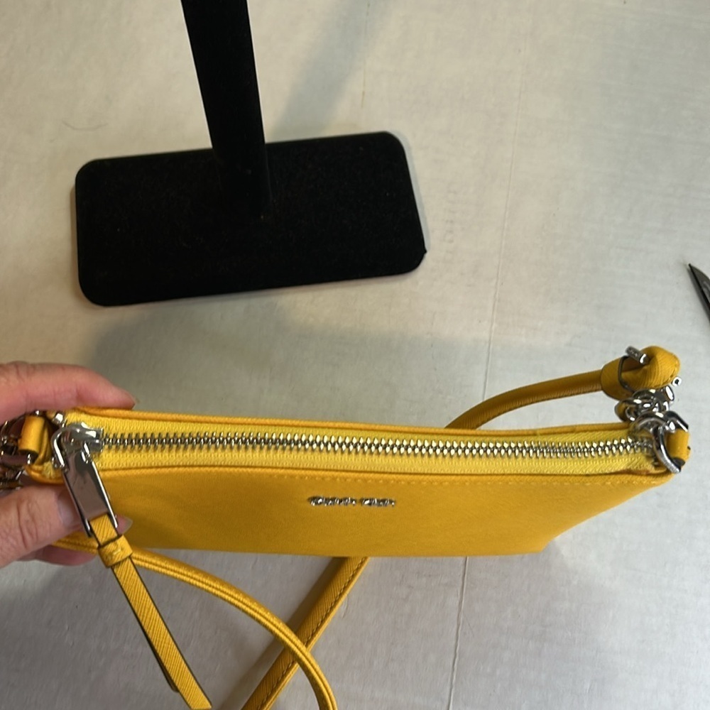 CALVIN KLEIN CROSSBODY BAG MINI IN SUNNY YELLOW SZ S - Picture 9 of 14